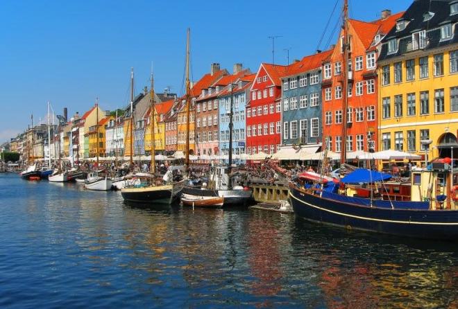 3- Danimarka: Ortalama internet hz saniyede 43.99 Mbps.