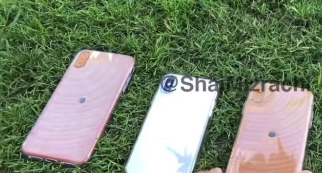 UCUZ iPHONE X  <p>En sada yer alan yeni iPhone X'in getiimiz yl tantlan modelle ayn ebatta olduu grlrken, ortada yer alan 6.1 inlik, tek kameral modelin ise 'ucuz iPhone X' olarak tantlmas bekleniyor.