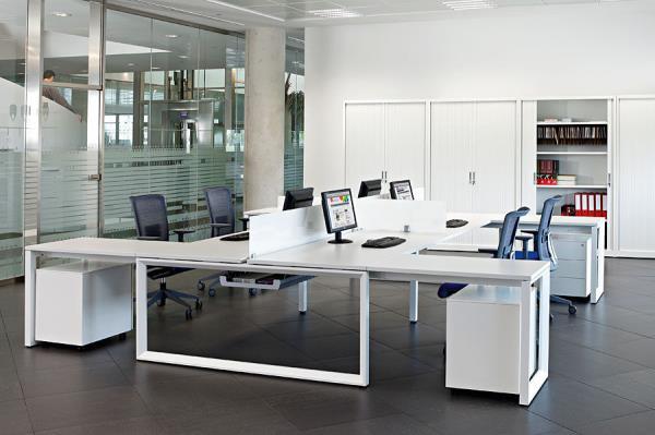 <p><b>Ergonomi Mhendislii</b></p>  Modern ergonomi bilimi alanlarn verimini ve kapasitesini arttrmay amalayan ada bir bilim dal. Ergonomi mhendisleri, alanlarn verimini arttrmak iin ergonomik ortamlar gelitirir. Finans kurumlar ve endstri kurulular ergonomi mhendislerinin alabilecei nemli alanlardandr.