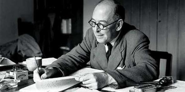 Yazar<br>    Bir gazeteye, reklam ajansna ya da kitabevine bal olarak alan yazarlarn yan sra serbest ekilde alan blog yazarlar da stresi en az yaayanlar arasnda. Halk arasnda yazarlarn ok stresli bir i hayat olduu dnlse de aratrmalar yazarl en stressiz mesleklerden biri olarak gsteriyor.