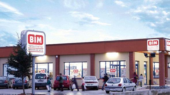 <p>Firma Ad: Bim Birleik Maazalar</p>  <p>  2017 Sras: 6 </p>  <p>  2016 Sras: 5 </p>  <p>  Ciro (TL): 24.779.408.000 </p>  <p>  alan Says: 42.378 </p>  <p>  Sektr: Perakende </p>  <p>  l: stanbul</p>