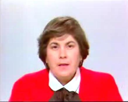 <p>&#8216;Amerikal annem&#8217; mi diyorsunuz?</p>  <p>  </p>  <p>  Evet. Abilerim, ablalarm var, hala yazyoruz, ilikimizi hi koparmadk. Amerika&#8217;da niversite snavlarna da girmitim, o snav sayesinde Robert Kolej Yksek Okulu&#8217;nu -Boazii niversitesi&#8217;nin ad oydu o dnem- kazandm. Karlatrmal Edebiyat okudum. Eskiehir&#8217;de ktisadi Ticari limler Akademisi&#8217;nde dil reten enstity yeni kurmulard, mezun olunca burada ders vermeye baladm. O srada bir bursla yksek lisans yapmak zere Portland Oregon&#8217;a gittim. &#8217;74 Mart&#8217;ta dndm. Sonra  sene altm mecburi hizmet olarak. Hacettepe niversitesi&#8217;nde de doktora derslerine gittim ama beni snfta braktlar, ok kzdm.</p>  <p>  </p>  <p>  Neden braktlar?</p>  <p>  </p>  <p>  Kadmla ilgili bir sebep deildi. zlem Tekin&#8217;in babas Talat Hoca ok iyi bir Trkolog&#8217;tu ama bana takmt. Bir ehirde okunup baka ehirde allmaz diye. Tekrar snava girip kazandm, Milli Eitim Bakanl&#8217;nn doktora bursunu kazanp Florida&#8217;da dil bilim doktoras yaptm. Yani toplamda sekiz sene kadar orada yaam oldum.</p>