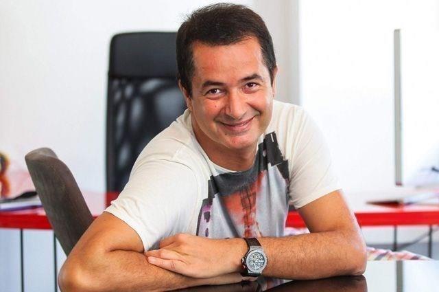 Medyapm imzal dier dizisi hakknda da bilgi veren Ilcal &#8220;kinci i olarak sevgili Fatih Aksoy&#8217;la ok gzel bir projeye balyoruz, yeni bir dizimiz olacak. Kendisinin ok inand, bizim ekibin ok inand bir proje&#8221; diyerek dizinin Kore uyarlamas bir baba-kz hikayesi olacan da aklad.