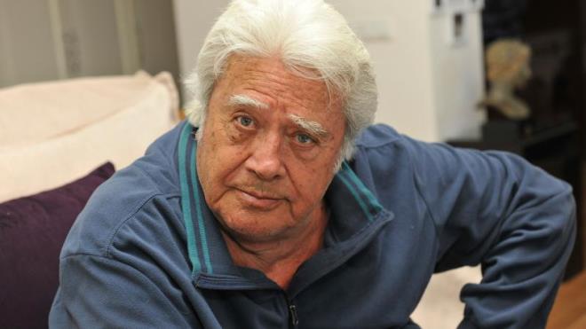 Yeilam'n usta oyuncusu Cneyt Arkn, Silivri&#8217;deki yazlnda yaad solunum sknts yaamaya balad.