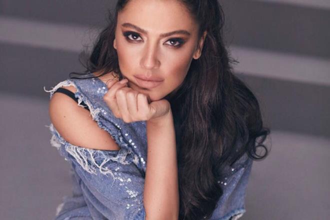 Hadise'nin basn danman Emre Duymaz; 'Hadise'nin annesi intihar etmedi. Gda zehirlenmesi nedeniyle nce hastaneye kaldrld. Tedavisinin ardndan da taburcu oldu' demiti.