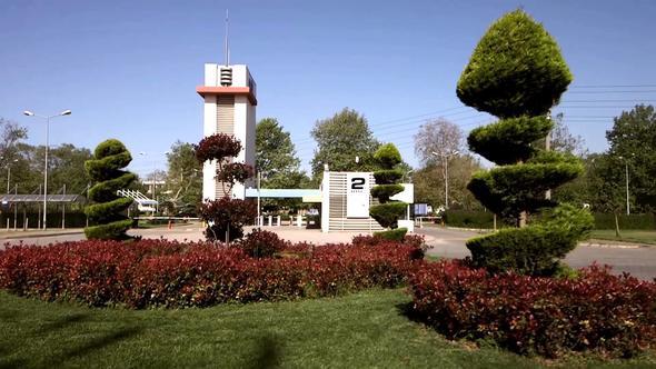 <p>601&#8211;800 Gebze niversitesi</p>  <p>  renci says: 5,781</p>  <p>  Personel bana renci says: 23.1</p>  <p>  Yabanc renci yzdesi: Yzde 2</p>  <p>  Kadn/Erkek renci yzdesi: 34/66</p>  <p>  </p>