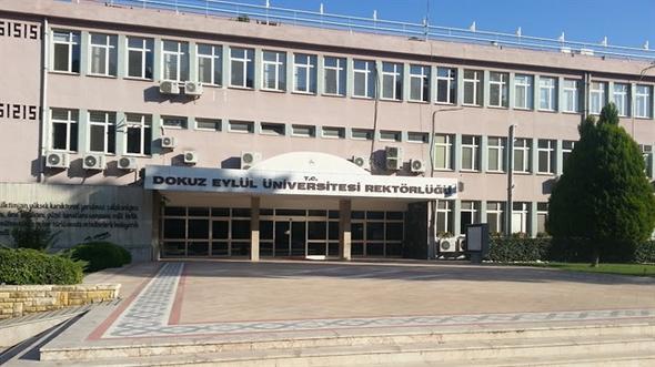 <p>1001+ Dokuz Eyll niversitesi</p>  <p>  renci says: 58,134 </p>  <p>  Personel bana renci says: 17.6 </p>  <p>  Yabanc renci yzdesi: Yzde  2</p>  <p>  Kadn/Erkek renci yzdesi: 55 : 45</p>  <p>  </p>