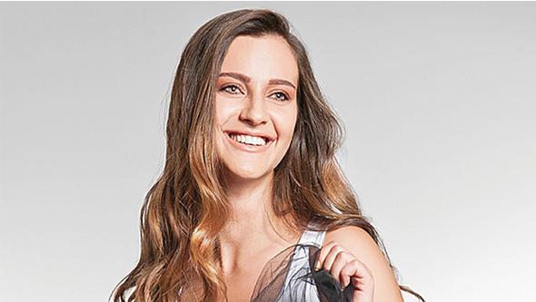 Dizinin gzel oyuncusu rem Helvacolu'nu ise 2.4 milyon kii takip ediyor.