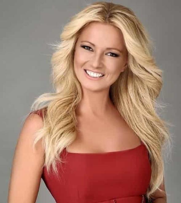 <p>MGE ANLI LE TATLI SERT</p>  <p>  Gndz kuann iddial isimlerinden Mge Anl, yeni sezonda da kendi gnnde ve saatinde ekrana gelmeye devam edecek.. Anl, Kurban Bayram sonras sezonu aacak. </p>