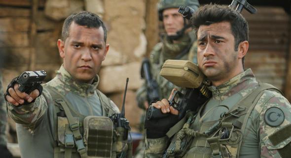 <p>Dizi eyll ayndan itibaren pazar gnleri ekrana gelmeye devam edecek. </p>