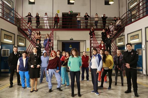 <p>Dizi eyll ayndan itibaren kendi gnnde izleyici ile buluacak.</p>