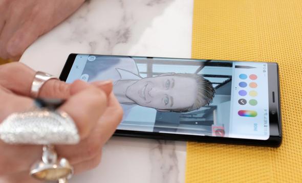 Note 9&#8217;da ayn S9 ailesinde olduu gibi IP68 sertifikas, Bixby 2.0, AR Emoji, Always On Display ve DeX modu da yer alyor.