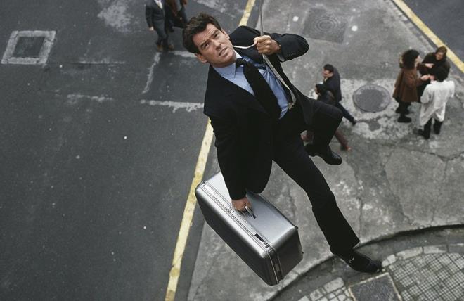 <p>24. The World Is Not Enough (1999)</p>  <p>  ABD gie haslat: 126,943,684 milyon dolar</p>  <p>  Al haftas gie haslat: 35,519,007 milyon dolar</p>  <p>  IMDb Puan: 6.4</p>