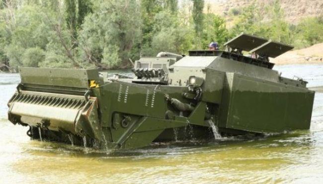 FNSS tarafndan retilen zrhl istihkam arac, sava srasnda en kritik blgelerde dahi grev alabiliyor.