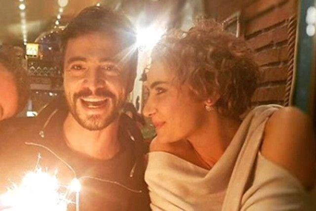 Sla ve oyuncu Ahmet Kural getiimiz aylarda ilikilerine noktay koymutu.