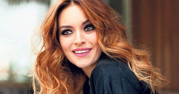 Pazarlar Hi Sevmem, Celal ile Ceren, Sen Aydnlatrsn Geceyi, Souk ve Patron Mutlu Son stiyor filmleriyle beyazperde servenine srdrd.