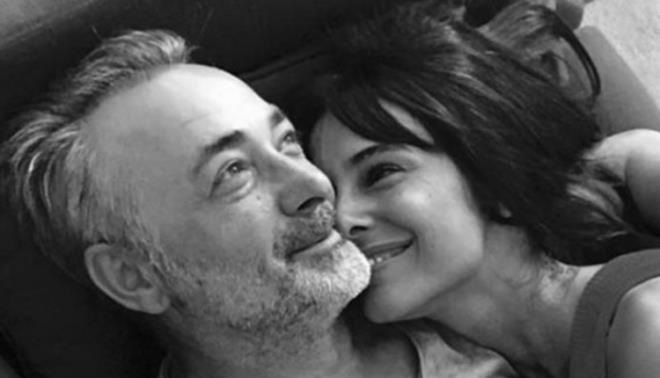 Dizinin senaryosu Adn Feriha Koydum, Gllerin Sava, Asla Vazgemem ve Fazilet Hanm ve Kzlar gibi ok izlenen dizileri kaleme alan Srma Yank imzas tayor. Dizinin hangi kanalda yaynlanacana dair herhangi bir aklama yaplmad.