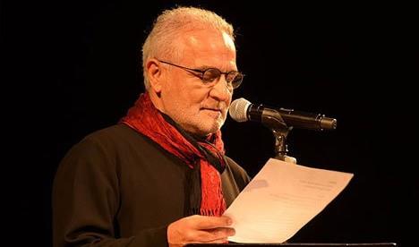 Kiss Mzik'in iflas etmesi sonrasnda sata karlan albmlerin ierisinde pek ok nl isimle birlikte baarl sunucu Kenan Ik'n da iir albmnn bulunduu bilgisine ulald.