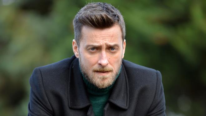 ilk olarak geen gnlerde dll oyuncu Hakan Yufkacgil katlmt.