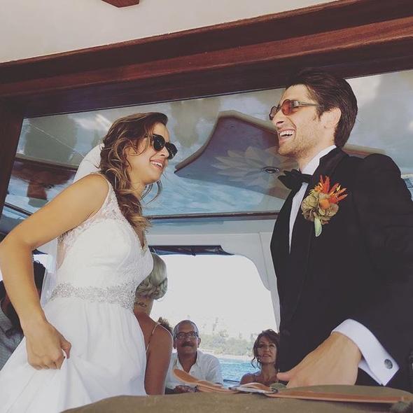 Seda Trkmen konuyla ilgili olarak &#8220;Her evlilikte olabilecek sorunlar. u an ayryz ama zaman ne gsterir bilinmez. Resmi olarak bir ey yok, dava henz almad&#8221; diyerek iddialar kabul etti.