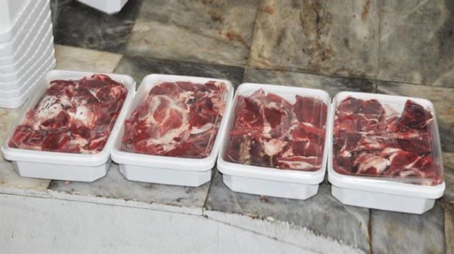 nk derin dondurucudan karlan etin ayn gn, ayn saatte kullanlarak bitirilmesi gerekiyor. Eer srekli derin dondurucuya braklp, karlma ilemi yaplrsa o et bozulur&#8221; diye konutu.