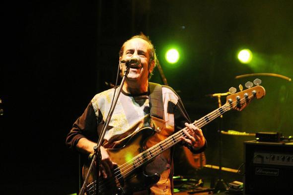 Yaklak 2 saat sren konseri izlemeye gelen MF hayranlar izdiham oluturdu.