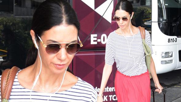 9 gnlk bayram tatilinin bitmesinin ardndan nller, stanbul&#8217;a dnd. te dn yolunda Atatrk Havaliman&#8217;nda objektife taklanlar...