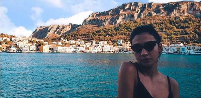 Aybke Pusat  Yunanistan