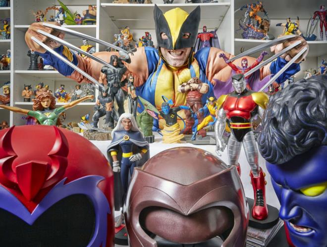 8. En byk X-men hatralk koleksiyonu sahibi olarak rekor kran Eric Jaskolka.