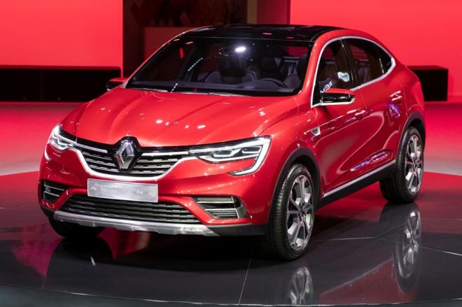 Arkana'nn n ksmnda Renault'un sedam modellerindeki tasarm hakim.