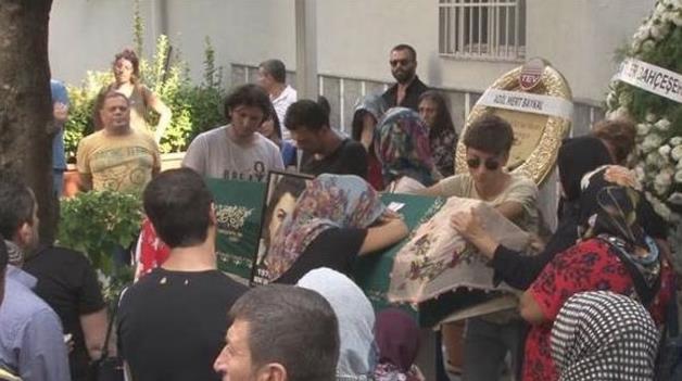 te cenazeden kareler...