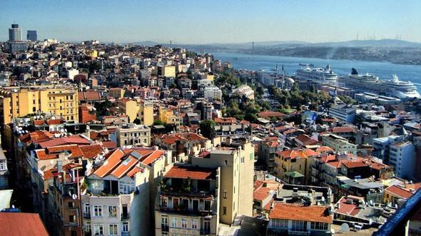 Snav sonularnn aklanmasyla birlikte rencilerin kiralk ev tela da balad. Tabii baz il ve ileler niversite younluundan ve yaknlndan dolay daha ok tercih ediliyor ve bu durumda fiyatlara yansyor. te stanbul'un ilelerinde ve Trkiye genelinde kira rakamlar...