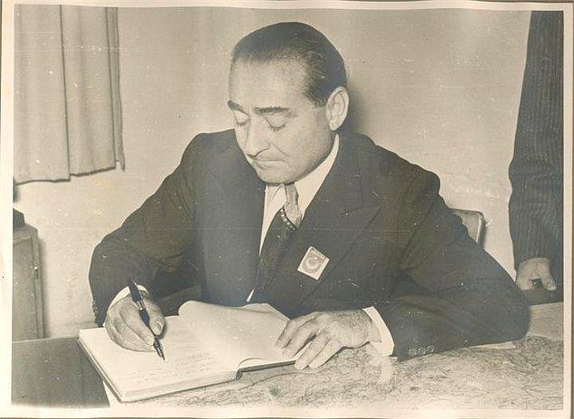 <P><B> Adnan Menderes:</B></P>  ''Odunu aday gstersem milletvekili yaparm!'' (CHP'yi eletirme iin bir yerel seim gezisinde syledii sz.)