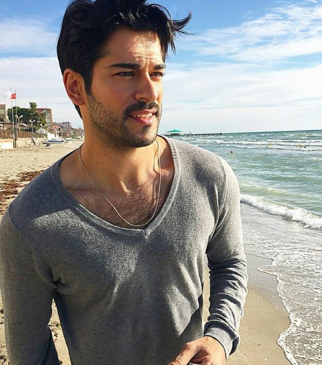 nl oyuncu vakit kaybetmeden senaryo okumalarna balarken, teknik hazrlklar da hz kazand.