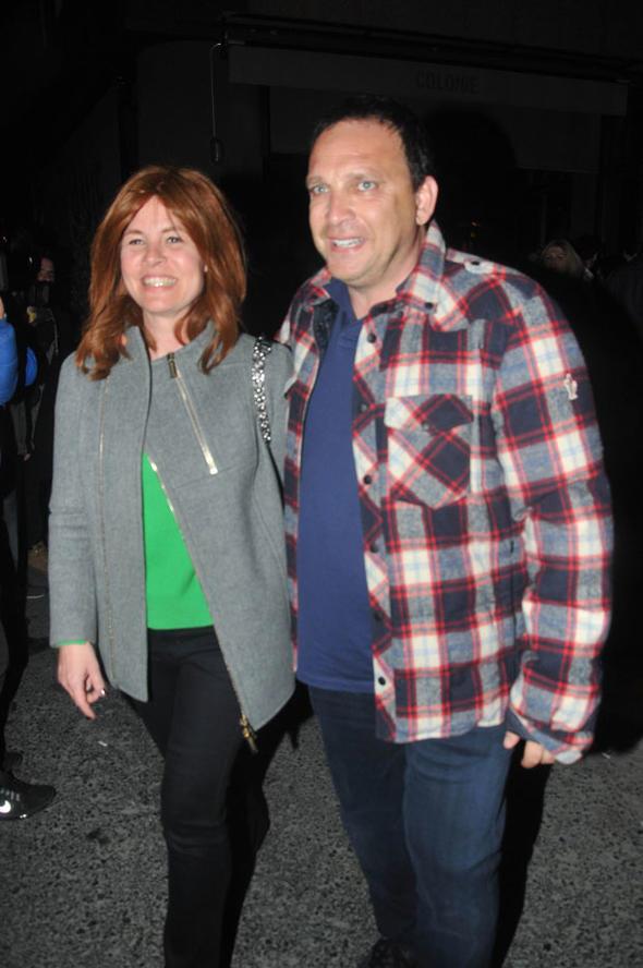 Evliliklerinin 30'uncu yln bitirip 31'inci yla adm atan 48 yandaki Glah Alkolar ile 51 yandaki Ender Alkolar, erkenden torun sahibi olmann mutluluunu da yayor.