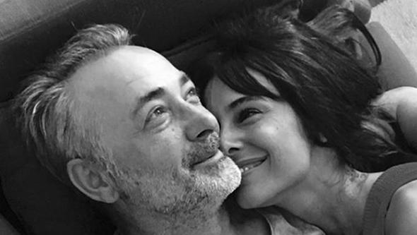 Trkiye ve Avrupa Gzeli unvann tayan Onan, ei Aslantu ile birlikte ekilen bir pozunu Instagram sayfasnda paylat.