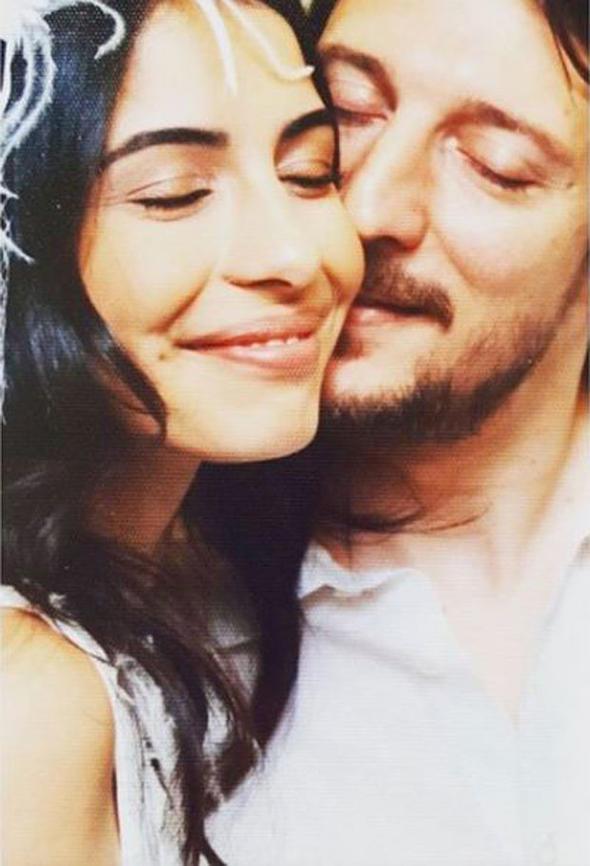 Engin Hepileri:    "27.05.2018 Mis kokulum. Gzel yreklim.3. ylmzda en gzel armaanmz tayan kadnm.Nice salkla, huzurla, akla geen yldnmlerimize.Seni seviyorum."