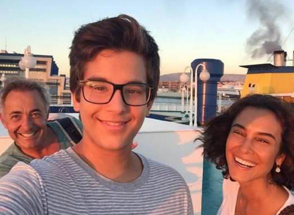 Aslantu ve tantktan iki gn sonra evlenme teklif ettii Onan'n Can adnda bir olu var.