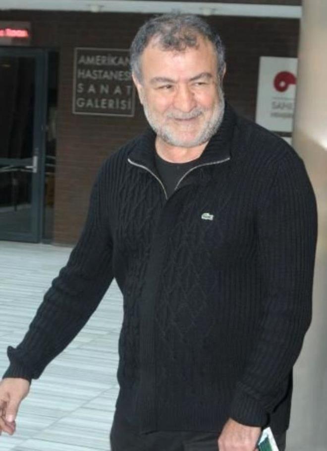 Zaman zaman Kenan Ik'n kardei Prof. Dr. Memet Cengiz Ik' grenler, sanatnn iyiletiini dnp sosyal medyadan aslsz haberler yaylmasna neden oluyor.