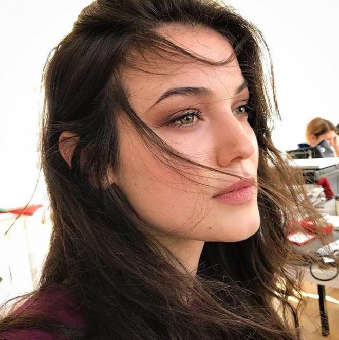 Leke Dizisi  <br>  Kanal D&#8217;de yaynlanacak barollerinde Pnar Deniz&#8217;in yer ald yaz dizisi