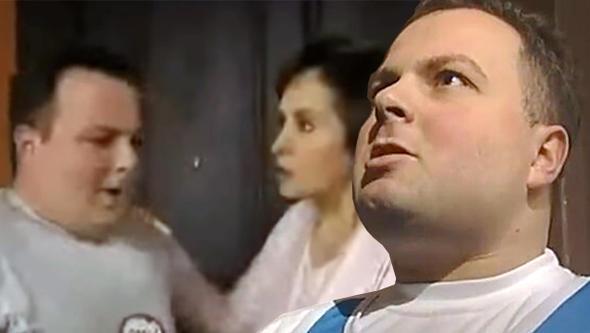 Trk televizyon tarihinin en beenilen dizileri arasnda yerini alan Ylan Hikayesi dizisinde canlandrd Rambo Berk karakteriyle hafzalara kaznan son olarak da Sevda Kuun Kanadnda dizisiyle izleyicilerle buluan baarl oyuncu Ferhat Ylmaz, son haliyle grenleri artt.