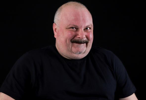 Ylmaz; &#8220;Yemek yapmay ve yemeyi kk yalarmdan beri hep ok sevdim. Zayflamay da dnmyordum. Ancak bir oyuncu bedenini her zaman daha ok kullanmak ister ve kilolar zaman zaman i hayatm da kstlyordu. Bu srete bir arkadamn nerisiyle Samsun&#8217;da yaayan bir doktor ile yollarmz kesiti.