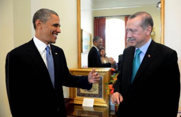 ki lider daha sonradan beraberlerindeki heyetlerle grmenin yaplaca Beyaz Saray Kabine Salonu'na geti.