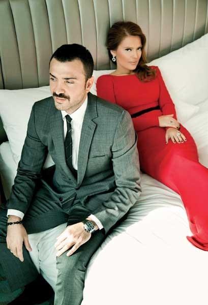 Akaln, ''Kt gnler geirdik. stesinden geleceiz. 'Dayanamyorum' dediim zamanlar oldu. Eimi seviyorum. Ona maddi yardmda bulunmadm. yle byk rakamlar deyemem'' aklamasnda bulunmutu.