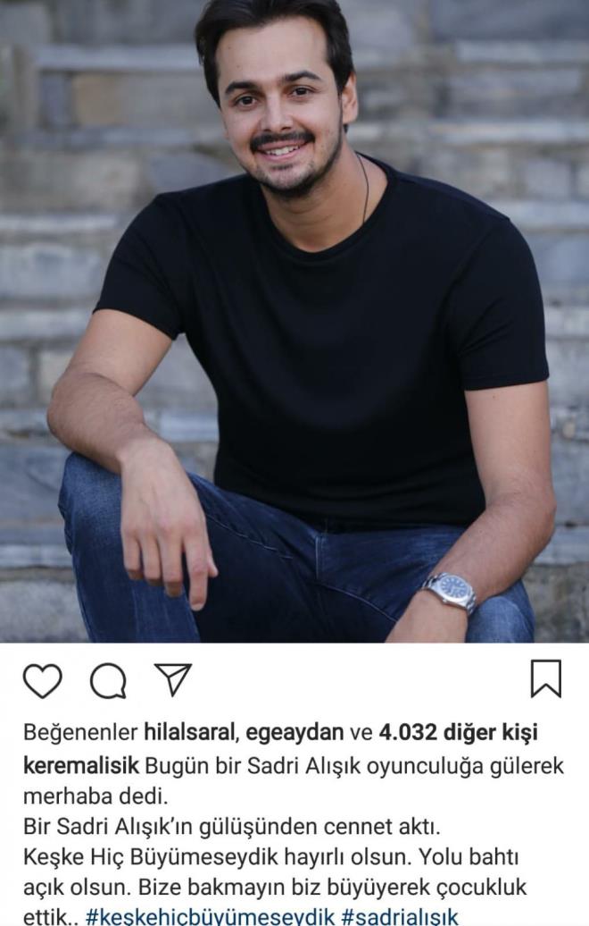 Kerem Alk, olunu izledikten sonra heyecann sosyal medyadan yazd u cmlelerle ifade etti: "Bugn bir Sadri Alk oyunculua glerek 'Merhaba' dedi. Bir Sadri Alk'n glnden cennet akt. Keke Hi Bymeseydik hayrl olsun, yolu baht ak olsun. Bize bakmayn. Biz byyerek ocukluk ettik."
