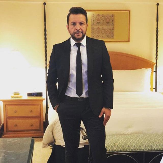 'NHAT DOAN BR MSYONDUR': Gerek 15 Temmuz'da gerek 17-25 Aralk olaylarnda demokrasinin ve milletin yannda durduumuz iin ve milleti de tetiklediimiz iin Nihat Doan ok nemli bir simgedir. Yllardr Nihat Doan'a saldrlmasn en nemli nedenlerinden birisi de budur. Nihat Doan' yok edersek dier direni hatlarn yok etmek kolaydr.