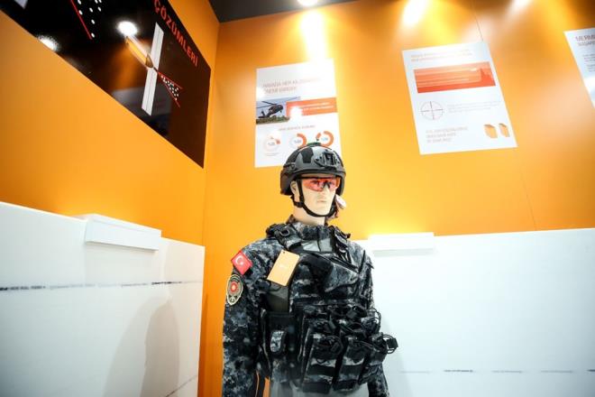 SAHA EXPO2018&#8217;de Baykar, ASELSAN, TA, Roketsan, BMC Power, Kale Grubu, Roketsen, Havelsan, TAS, Turkish Technic, BMC Power, Akm Metal ve Altnay Robotik gibi dev firmalarn yan sra orta ve kk lekteki reticiler de kendilerini tantma frsat buluyor.