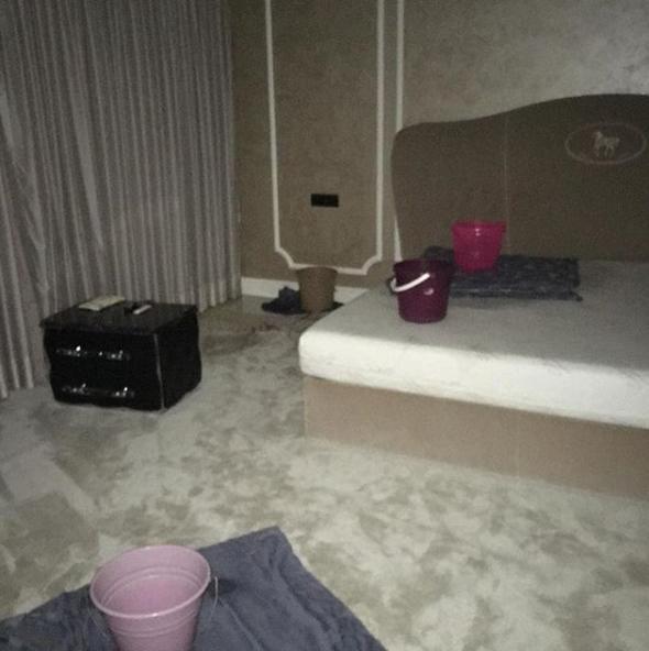 Doal buydu. yle ki, bir ara Instagram&#8217;na pat diye koyduu imi ayaklar gibi, son olarak da kznn hacizden eyas azalm ve iini su basm odasnn fotorafn halka amakta saknca grmedi.