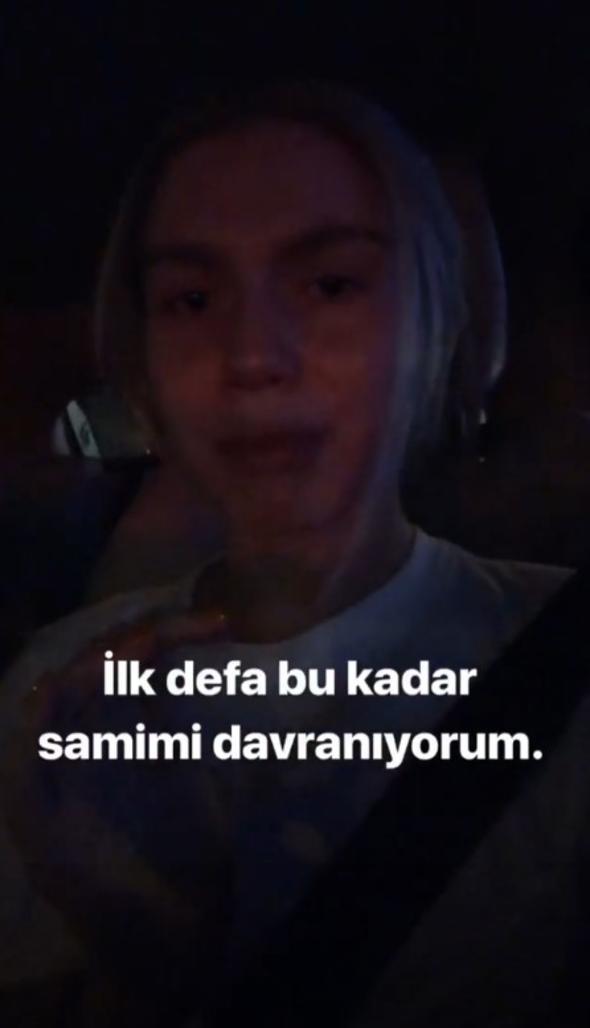 Aleyna son noktay ise alayarak paylat video ile koydu. 18 yandaki arkc 'Bugne kadar halk ne istediyse onu yaptm. Kalbim neye izin verdiyse onu yaptm. Ama bugnden sonra sadece kendim iin bir ey yapmaya karar verdim' dedii videoyu 'lk kez bu kadar samimiyim' notu ile paylat.