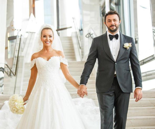 Beng 'Eim ile aramzda asla bir ses ykseltmesi ve kavga hi bir ekilde gemedi. Bunun konuulmas bile o kadar zc ki... Biz yeni evli bir iftiz. Bu haberleri kim kartyor aratracam" dedi.